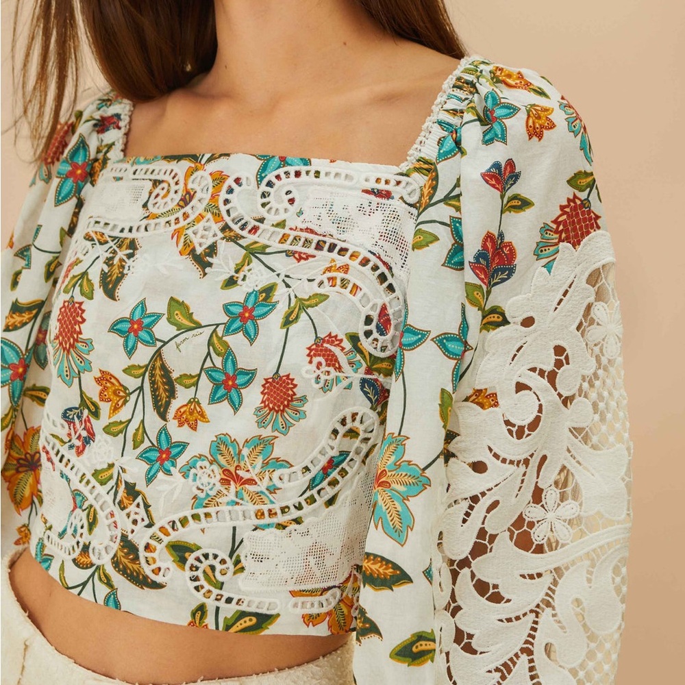 FARM Rio NWT Embroidered Blouse - Picture 3 of 7